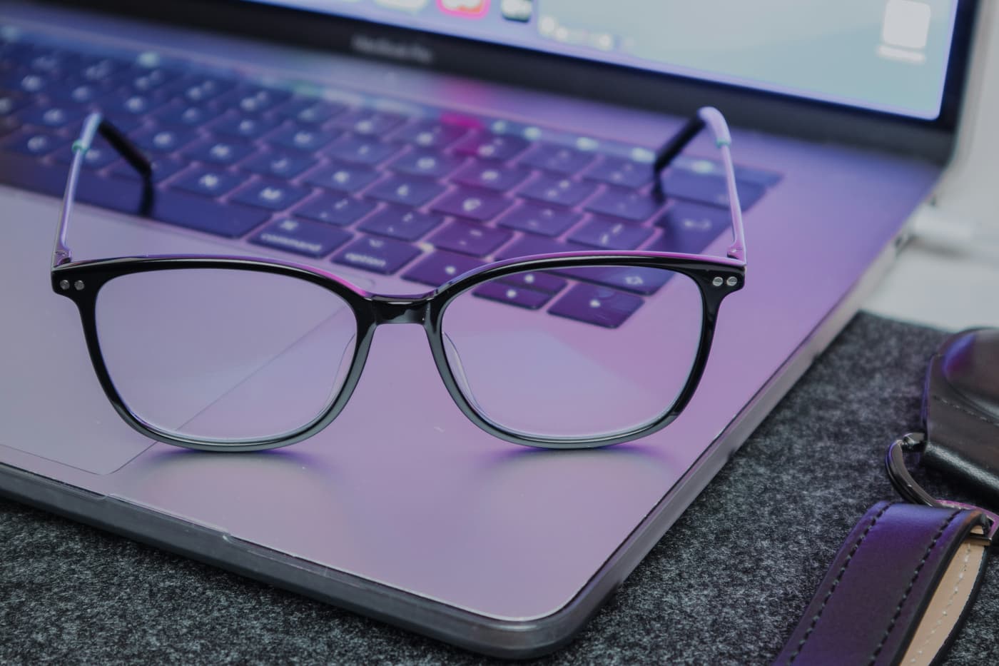 Anti-blue and anti-glare glasses collection